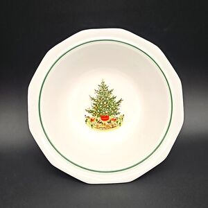VTG Pfaltzgraff Christmas Heritage Serving Bowl